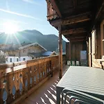 In Hollersbach Near Lift Apartman *